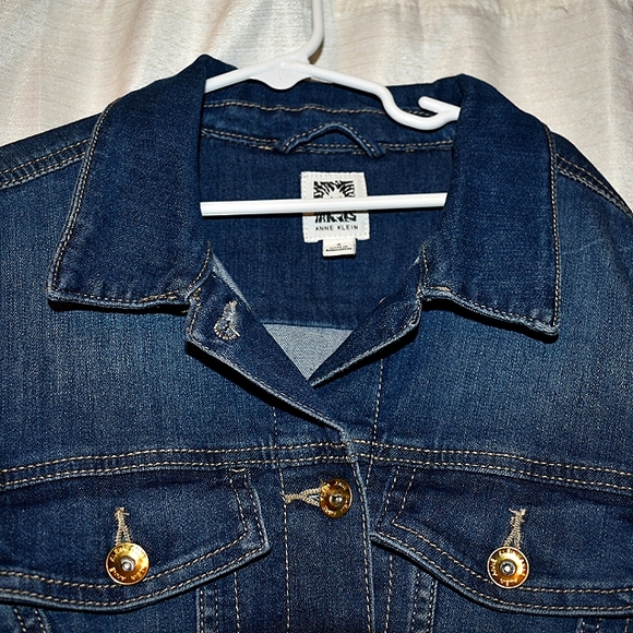 Dark Denim Anne Klein Jacket w/ gold buttons - Small - Picture 3 of 6